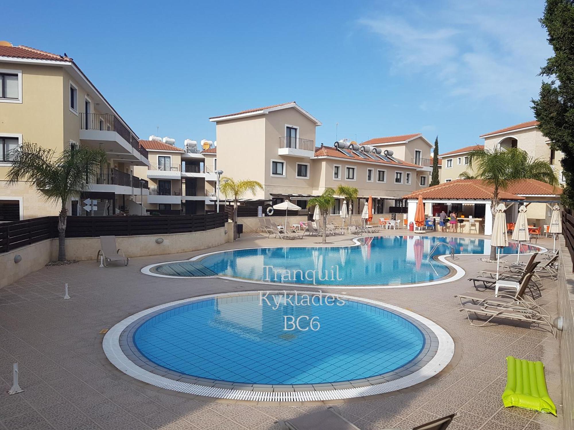 Tranquil Kyklades Bc6, Walk To Beach Paralimni Exterior photo